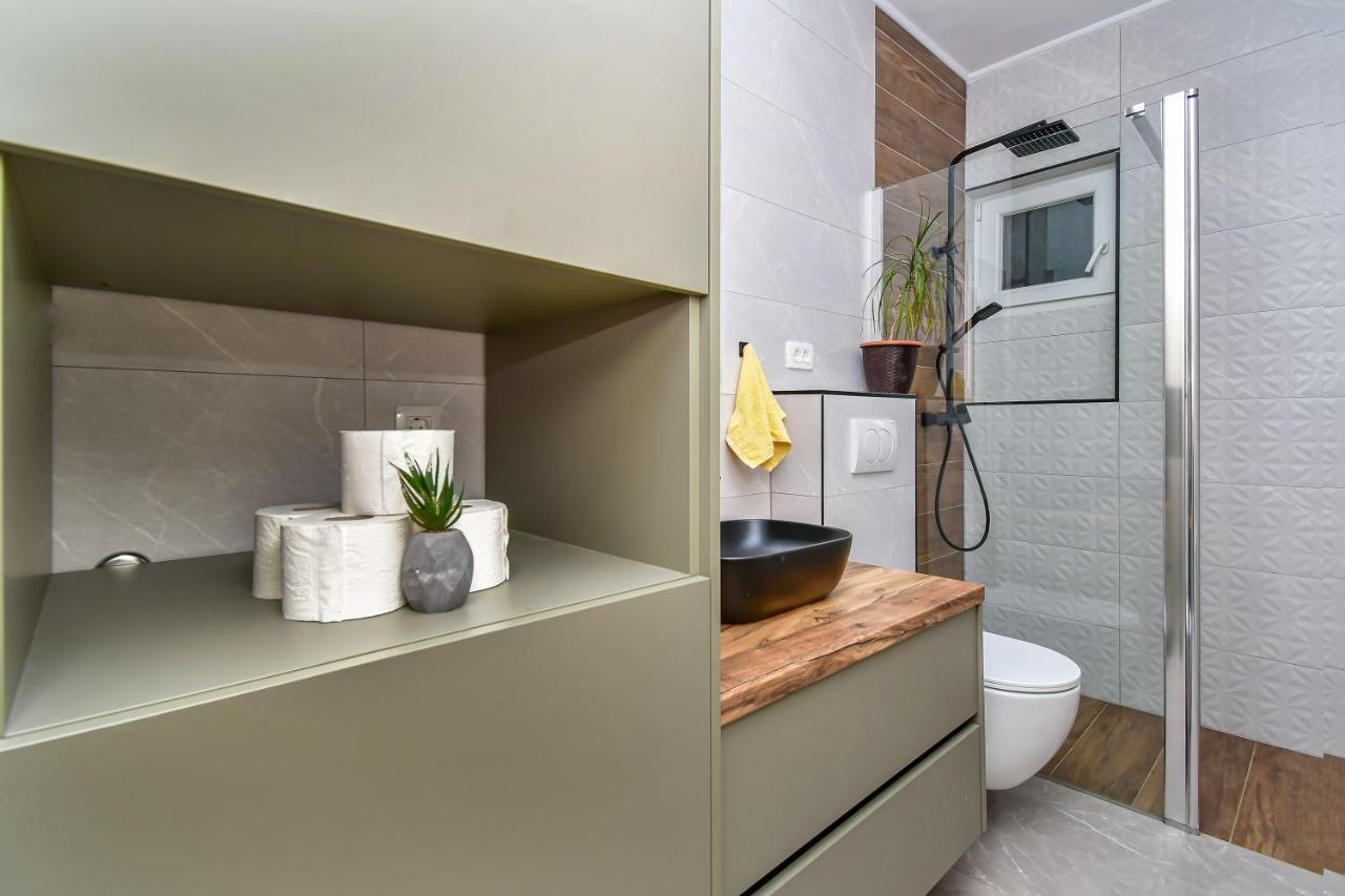 Apartment Ela Omiš Kültér fotó