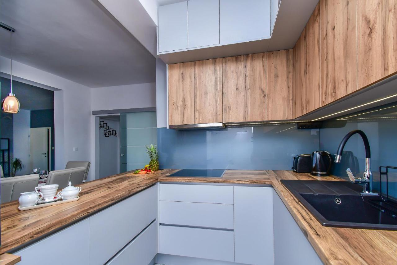 Apartment Ela Omiš Kültér fotó